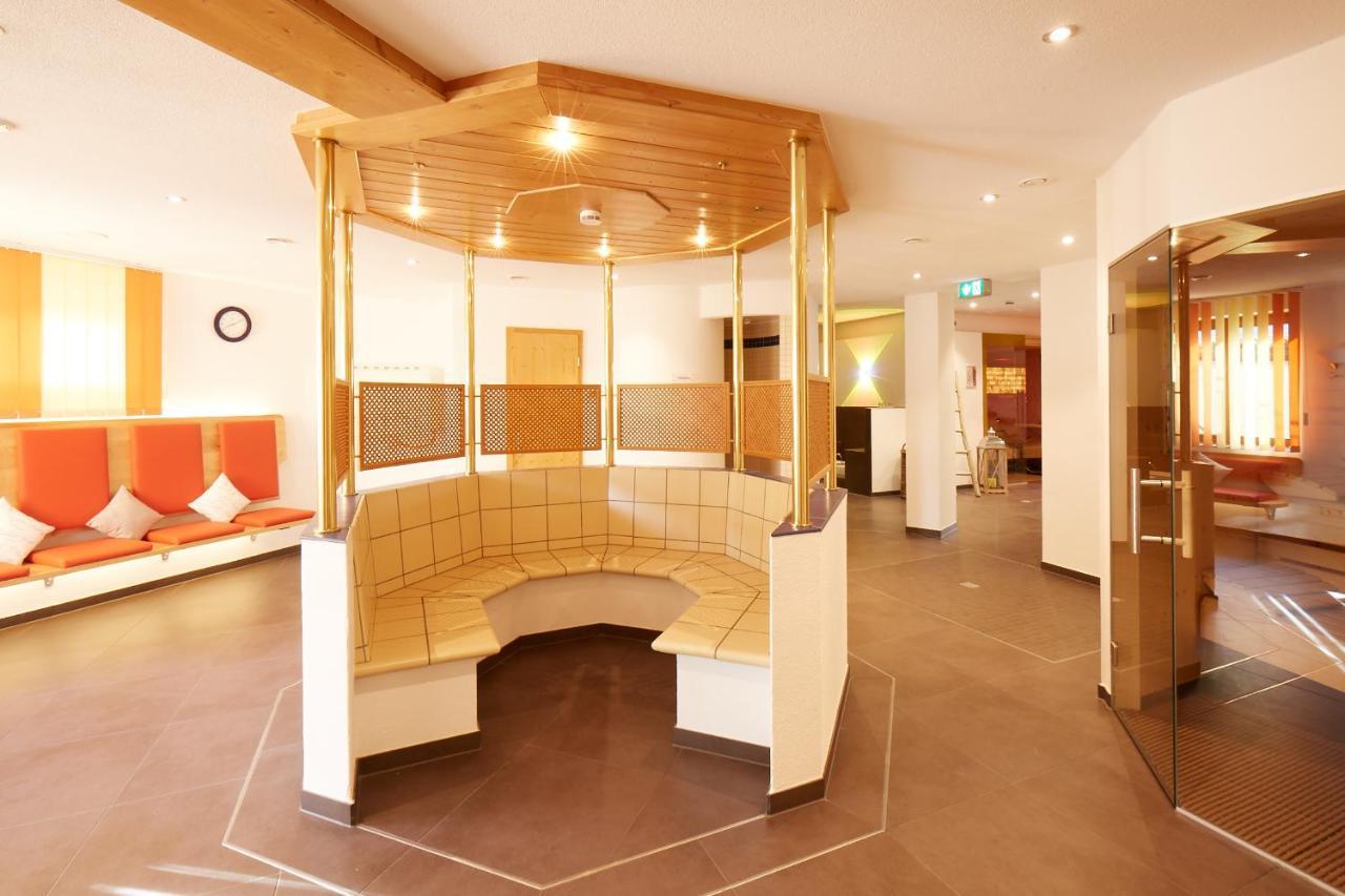 Wander- & Wellnesshotel Naegele Höchenschwand Kültér fotó