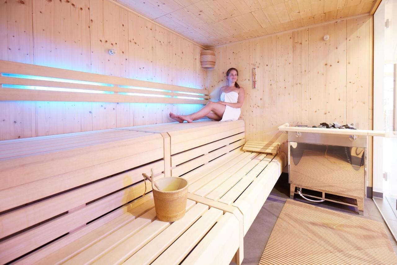 Wander- & Wellnesshotel Naegele Höchenschwand Kültér fotó